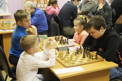 Стартовала борьба за шахматную корону Рязани